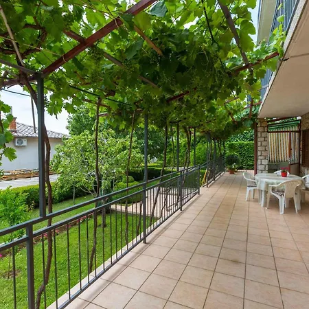 Apartament In 39125 Novi Vinodolski
